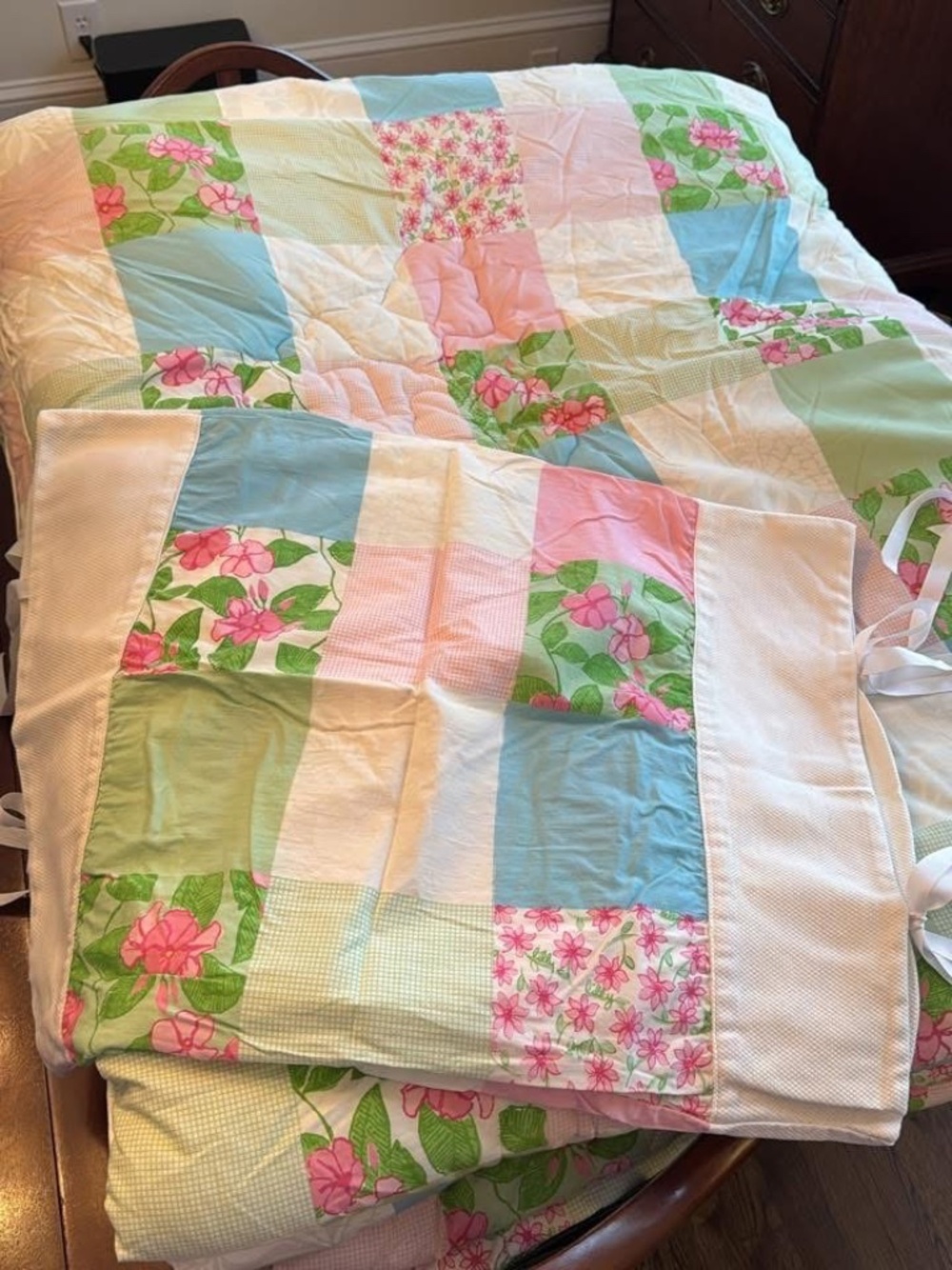 Lilly Pulitzer twin comforters and pillow shams